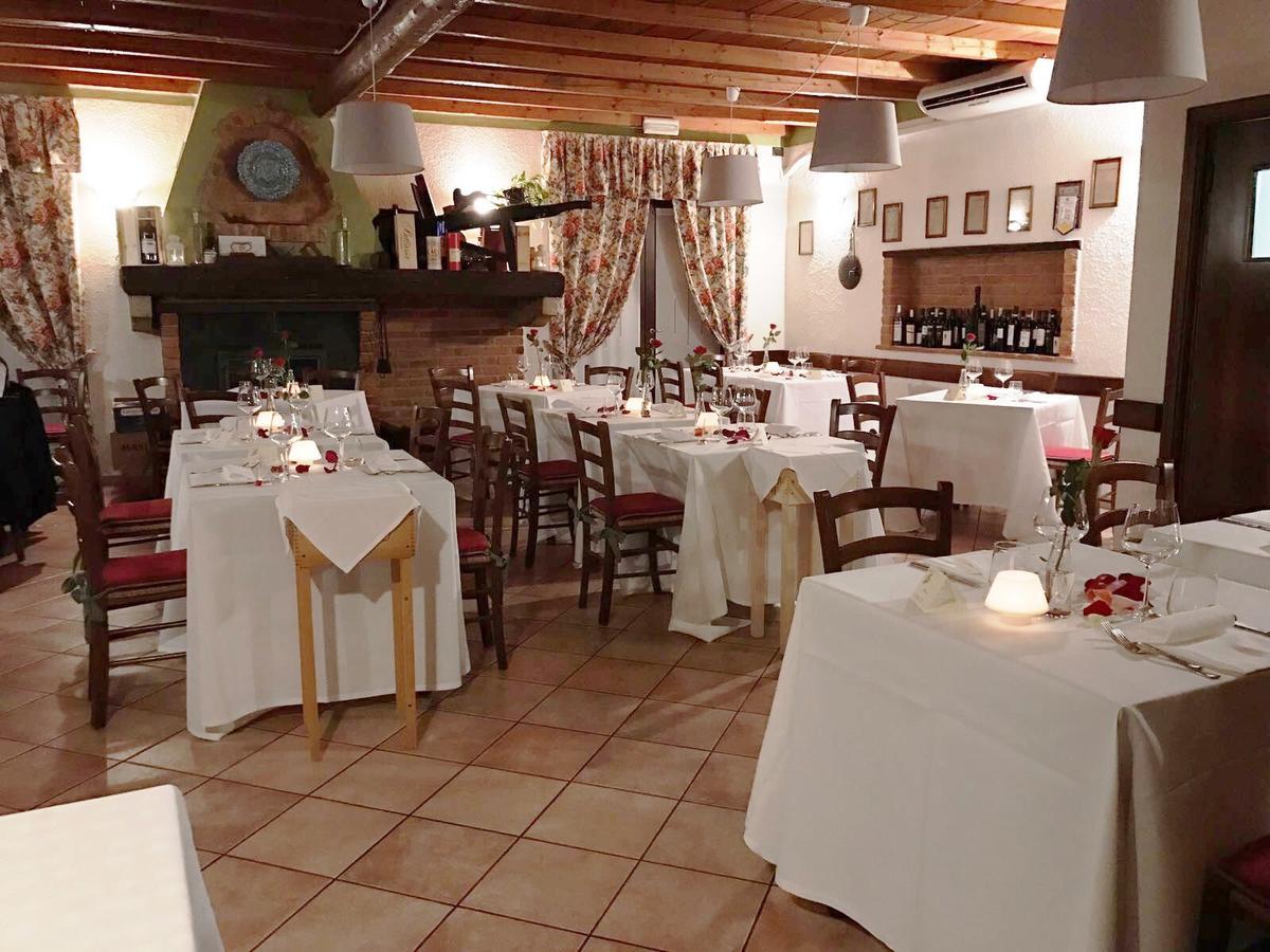 Hotel Locanda Da Carla Vigevano Exterior photo