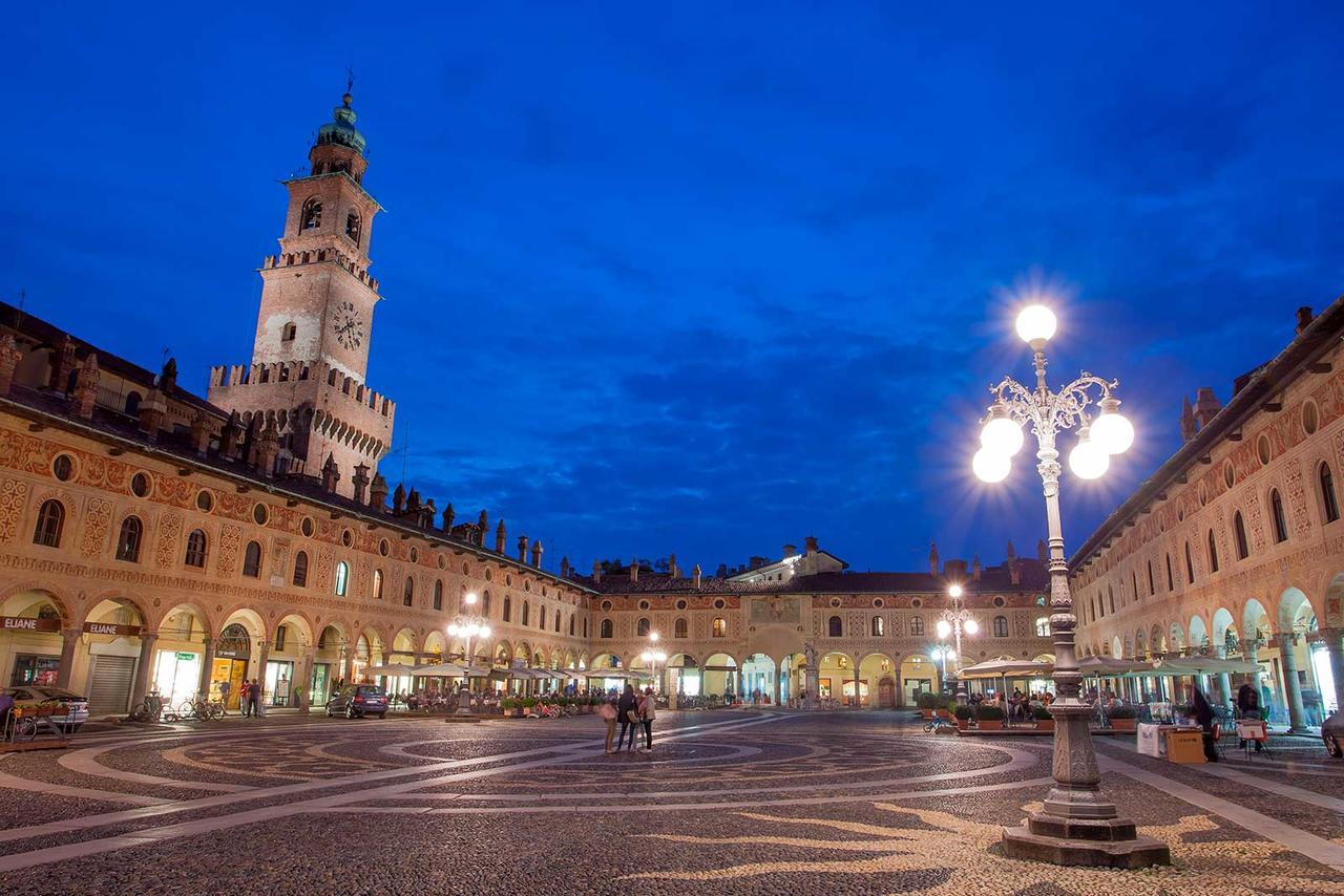 Hotel Locanda Da Carla Vigevano Exterior photo